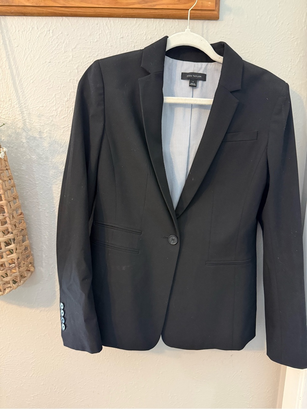 Ann Taylor Black Single-Button Tailored Blazer